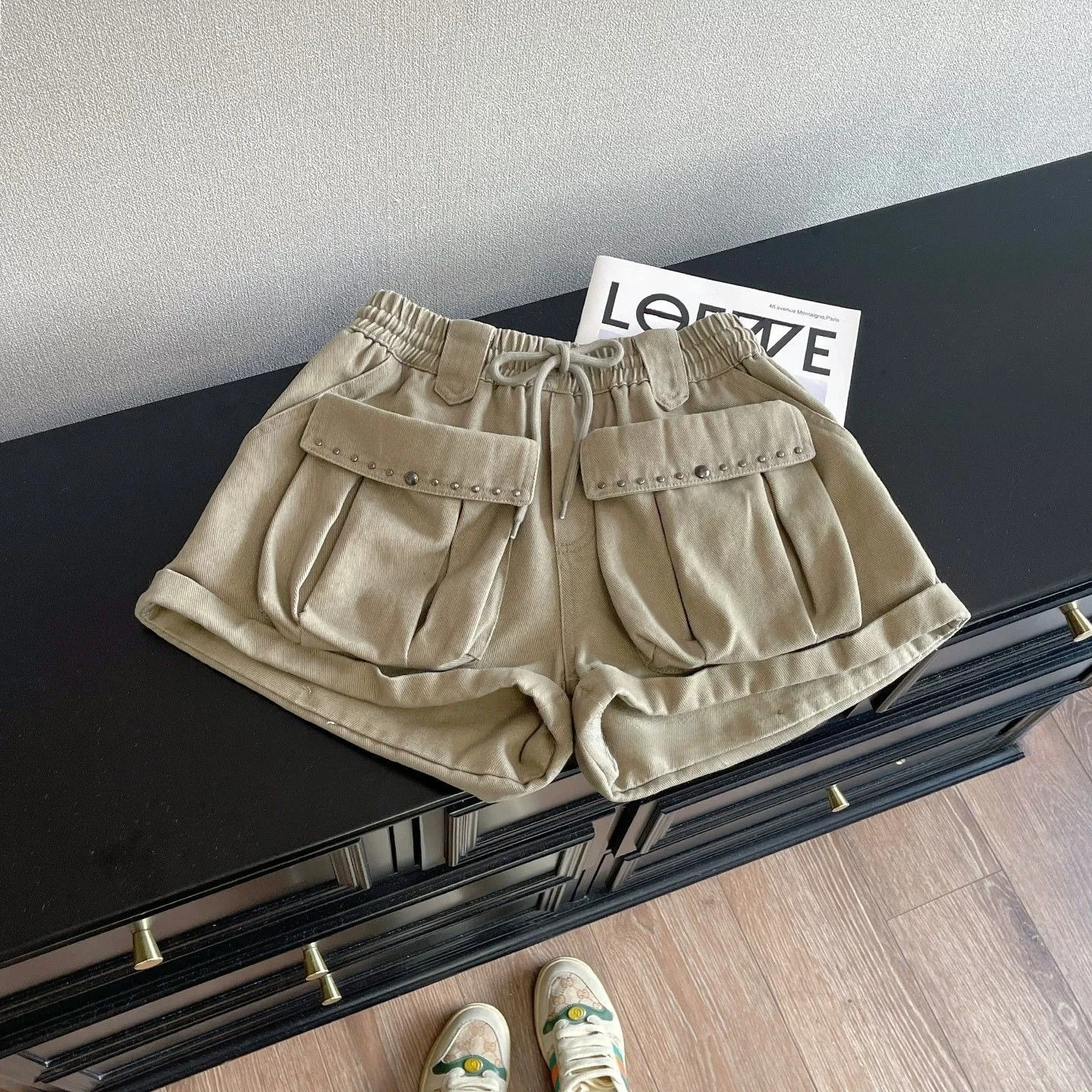 Retro Rivet Tooling Cargo Shorts Women's Summer New Big Pocket Elastic Waist High Waist Casual Y2k Shorts