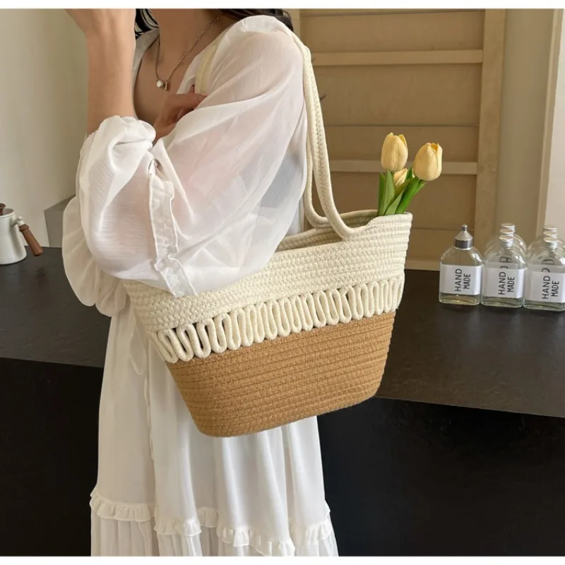 2024 Summer Women\'s Bag Fashionable and Trendy Crossbody Bag Grass Weaving Design Single Shoulder Bag High Capacity Hot Selling