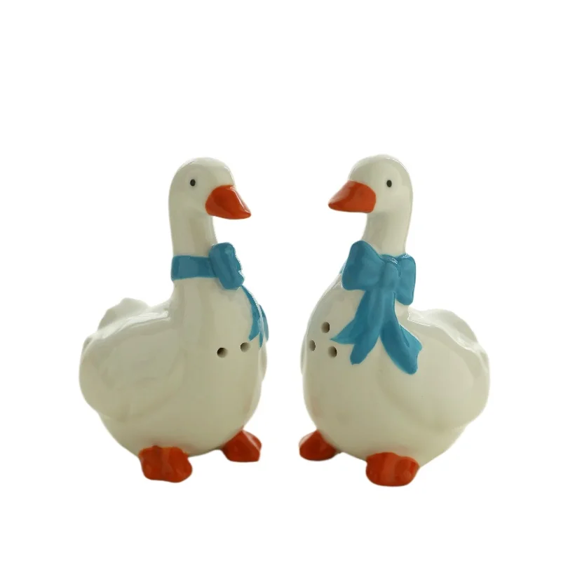 Antique silk ribbon goose ceramic ornament,hand-painted ceramic pepper bottle seasoning jar,dining table decoration accessory