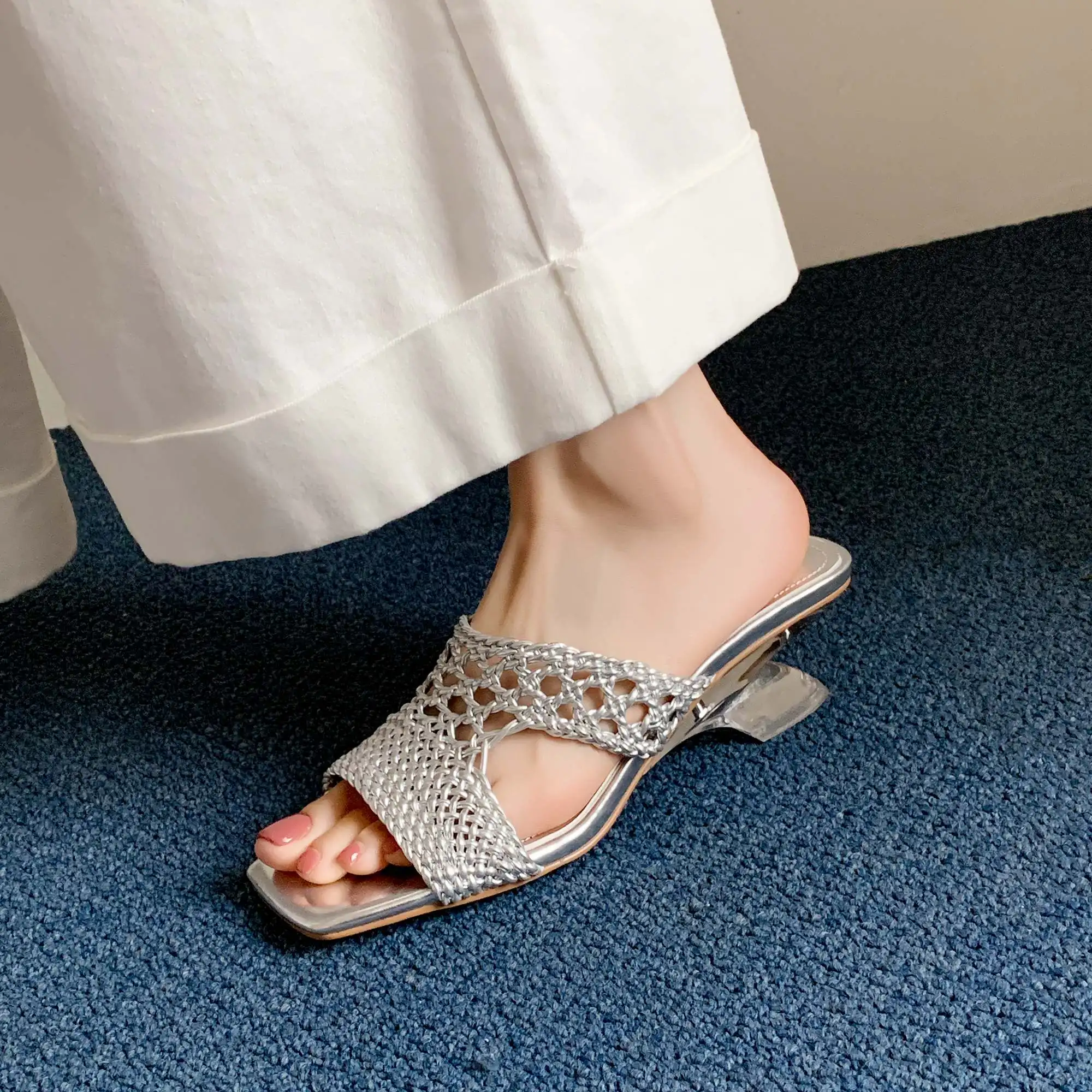 كرازينغ وعاء حزام منسوج Slingback البغال اللمحة تو ميد الكعوب أحذية الصيف أنيقة شيك النعال غير رسمية الحفلات النساء الصنادل الحديثة