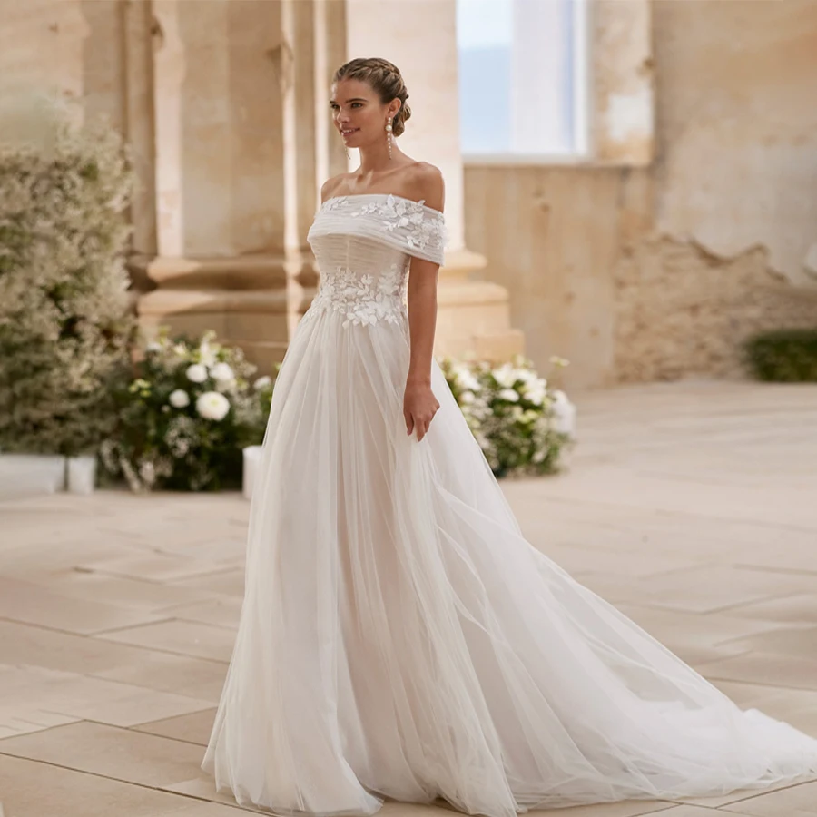 

Customized Strapless Sleeveless Lace Appliques Wedding Dress A-Line Zipper Bridal Gowns vestidos de novia