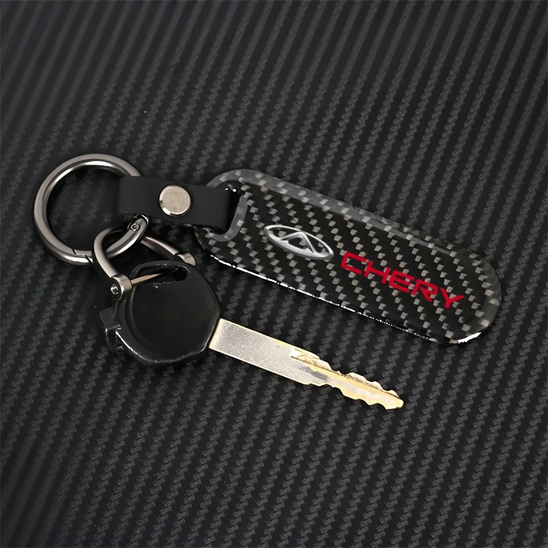 1PCS Carbon Fiber Car Keychain Key Chain Cool Pendant Keyring for Chery Tiggo 8 Pro Tiggo 8plus New Arrizo 5 PlusCar Accessories