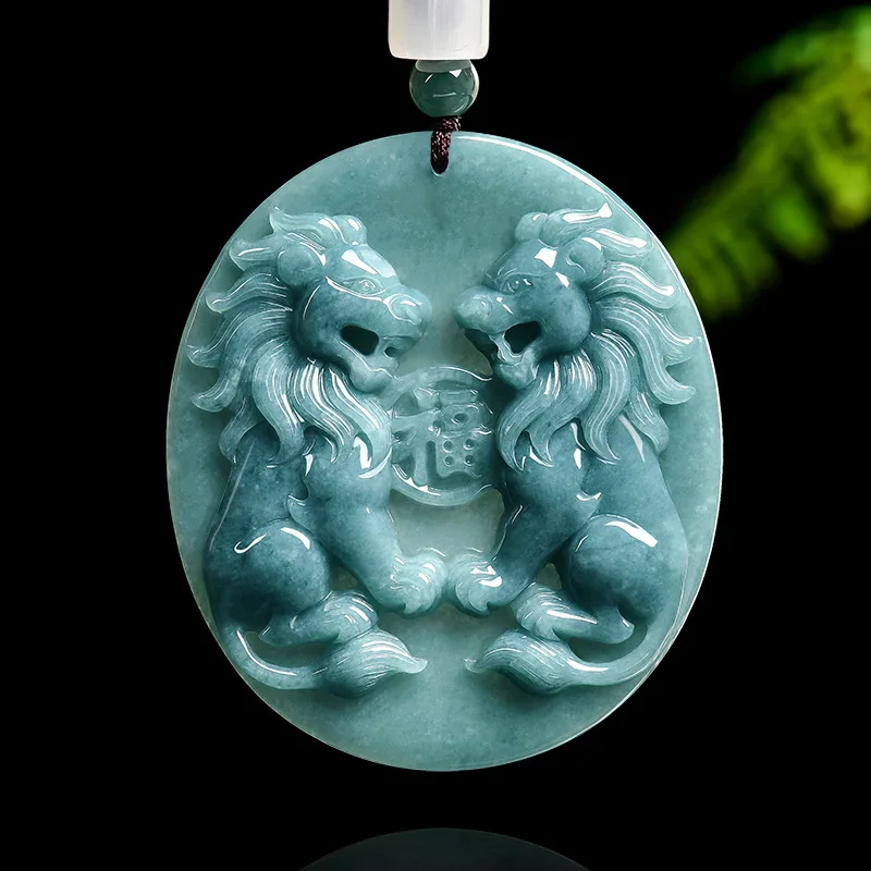 

Натуральный нефритовый кулон-амулет «Два льва» с голубым отливом, изысканная резьба, модное украшение, подарок