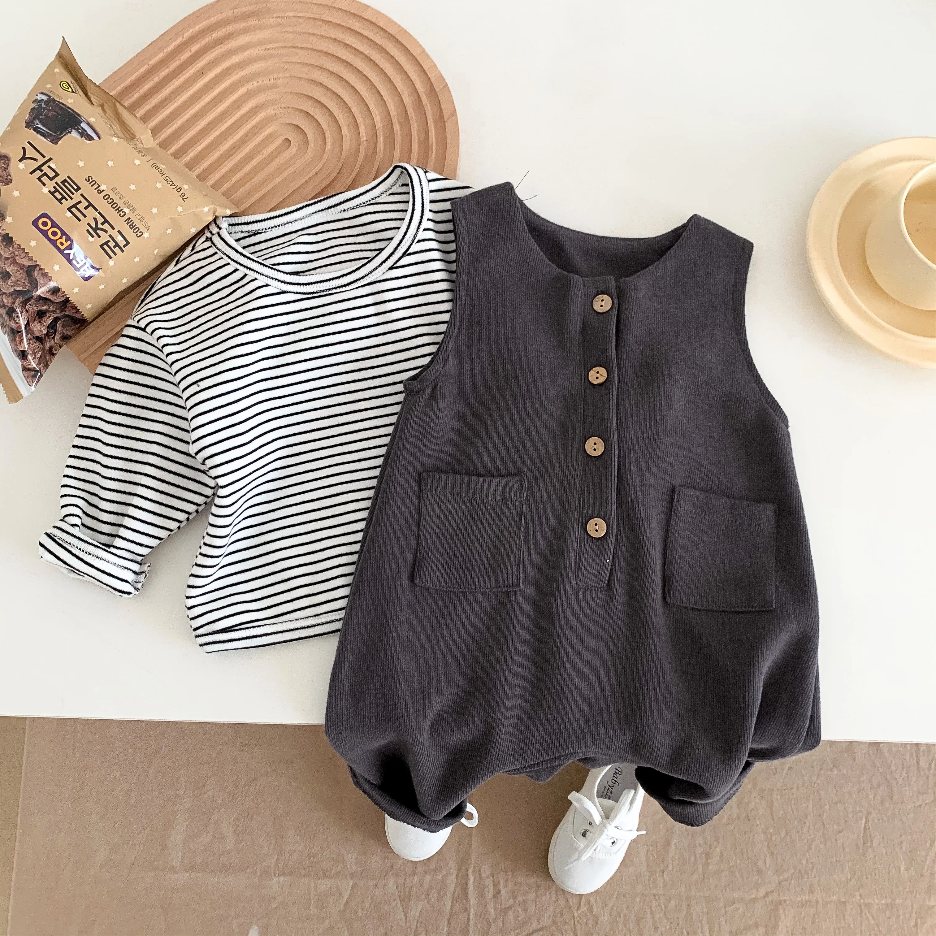 Spring And Autumn Newborn Baby Boys Sleeveless Solid Jumpsuit O-neck Simple Suspender Trousers Korean Fashion Soft Casual