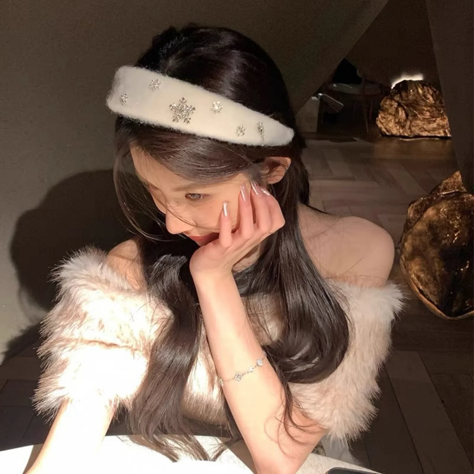 

1 шт. осенне-зимняя флисовая повязка на голову с узором «снежинка» для женщин, элитный шерстяной обруч для волос с широкими полями, заколка для волос, аксессуар для волос