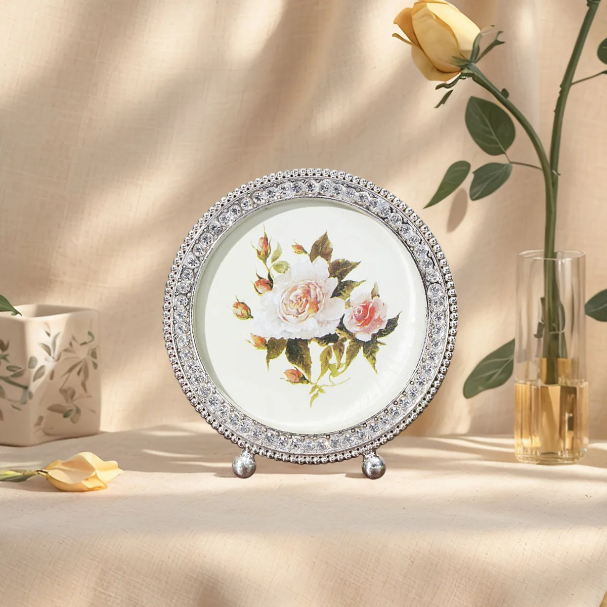 Minimalist silver Round Photo Frame with Diamond Inlay Design for Home Decoration, Suitable for Bedroom and Study Room