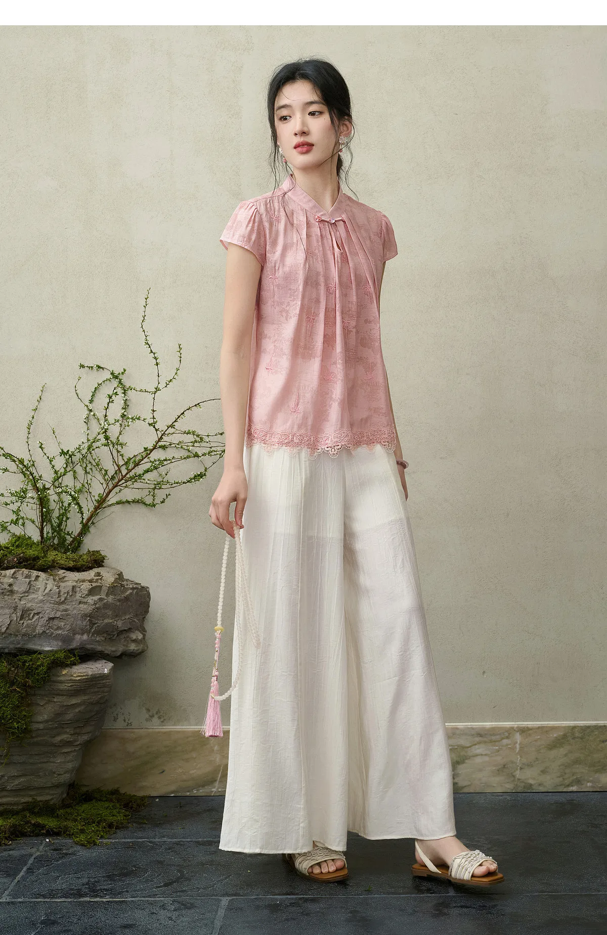 SENTUBILA Elegante Bestickte Jacquard-Chiffonbluse für Damen, Rosa, mit Gepinntem Plissee-Stehkragen und Spitzensaum, Locker Geschnittenes Hemd 162VF5004 – Detail 27