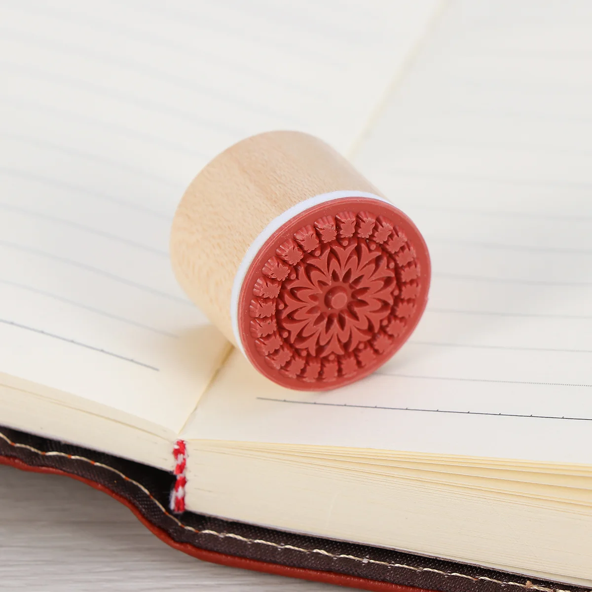 Timbres en bois en forme de cercle, sceaux à motif de dentelle, utilisés pour la décoration de cadeaux de Noël, tampons en caoutchouc en bois (-01)