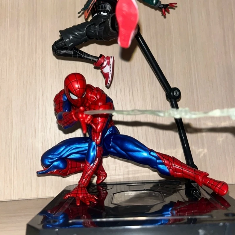 

CT Toys KO Revoltech Spider-Man Ver2.0 Peter Parker Articulated PVC Collect Figure Gift For Marvel Hobby Fans In Stock