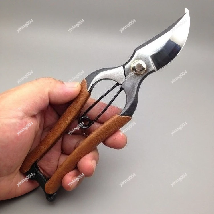 Traditional Forged Garden Pruner, Old Style Handmade Branch Cutter for Yard Plant Care