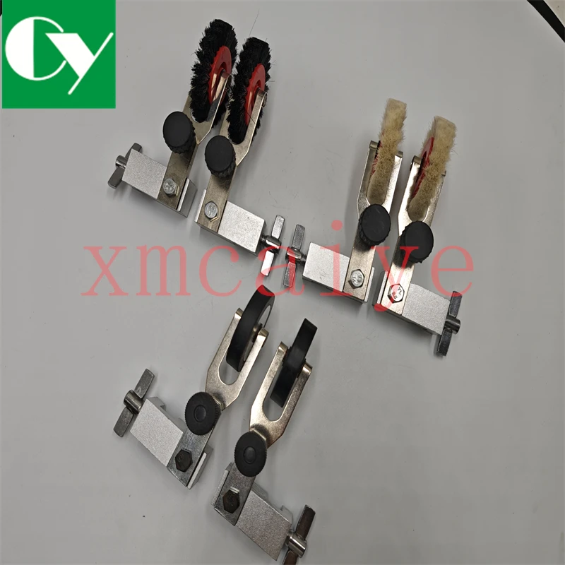 

SM102 CD102 Запасные части для печатной машины 66.891.005F 66.020.119F Колесо щетки для прессования бумаги в сборе