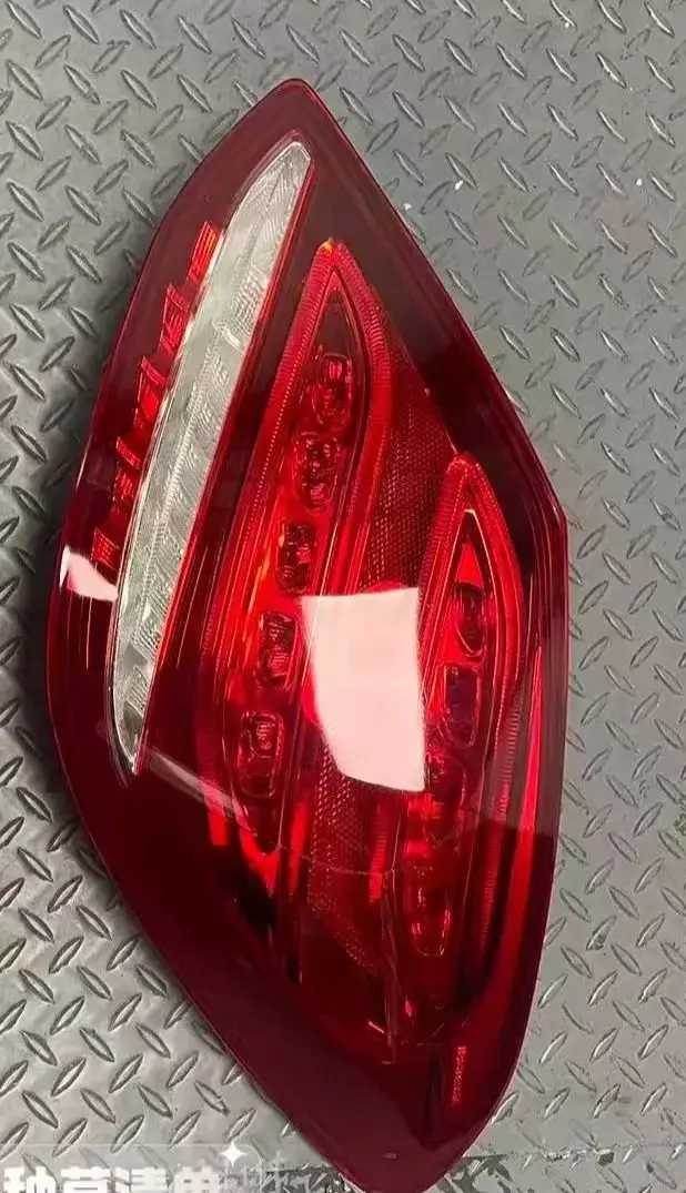 

Car Styling LED Rear Tail Lights Taillights for Lexus RC300 2017-2022 Turn Signal Brake Reverse Lights