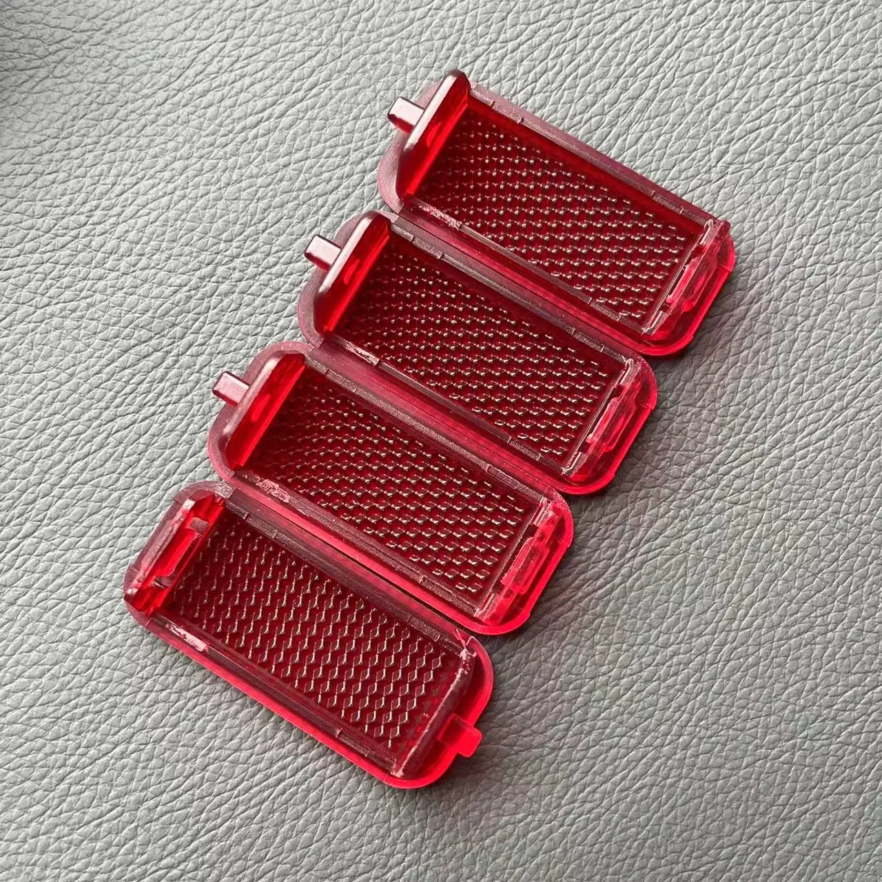 OEM Türwarnleuchtenabdeckung für AUDI A3 A4 A5 A6 A7 A8 Q3 Q5 TT 8KD947411 8KD 947 411 8KD947415 8KD 947 415 Auto-Innenteile – Detail 1