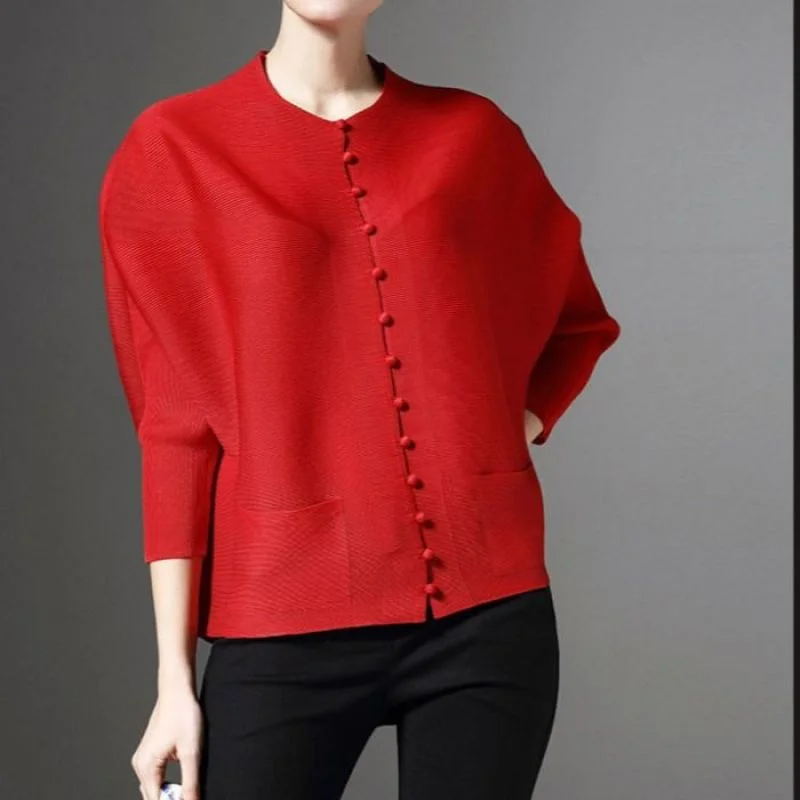 Loose Batwing Sleeve Pleated Slimming Casual Style Women's Top Button Design round Neck Seven Sleeve Length Polyester Fiber