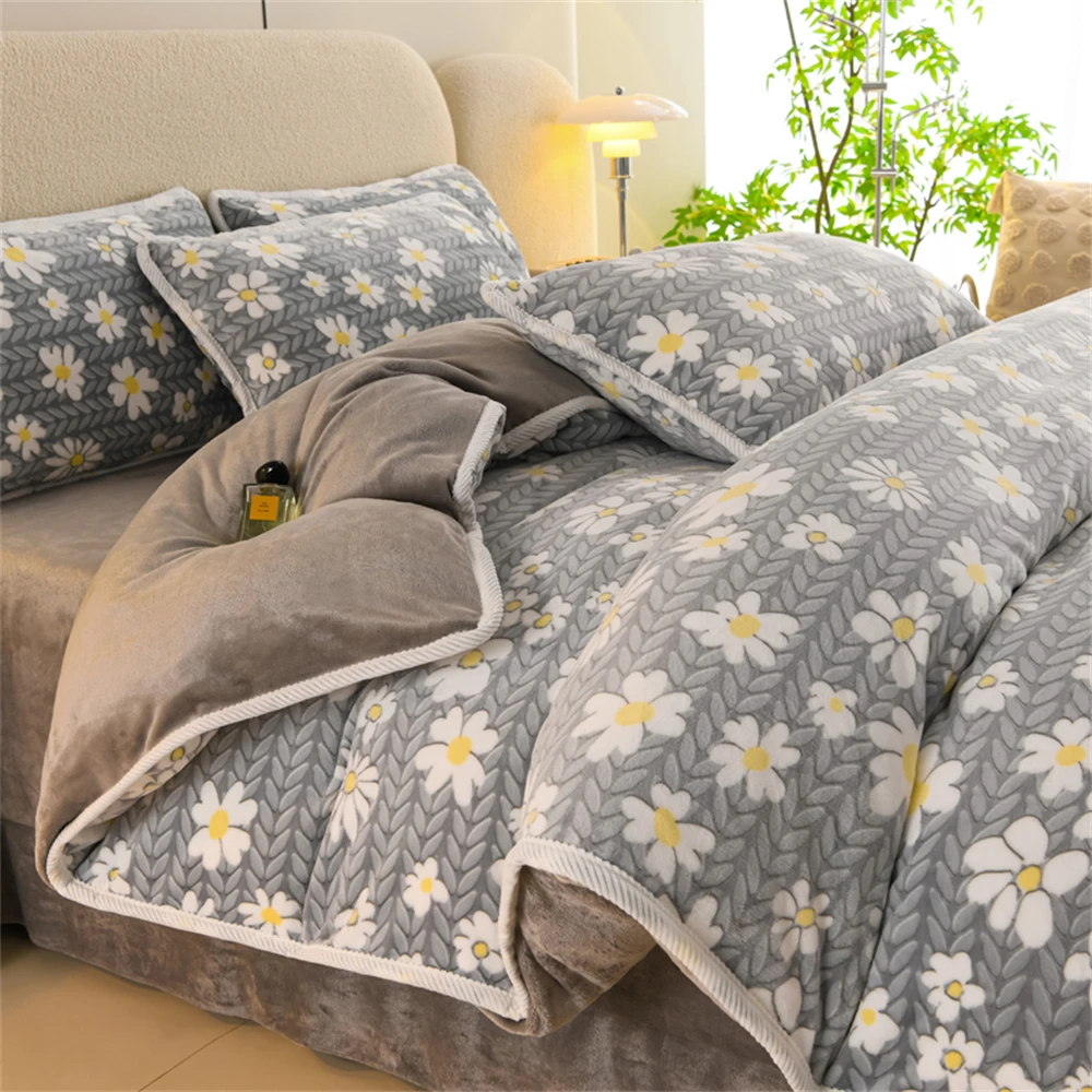 Milk Velvet Flower Bedding Set Queen Thickened Duvet Cover Set Bedroom Decor Winter Warm Soft 4 Piece Set Quilt Cover Bed Sheet