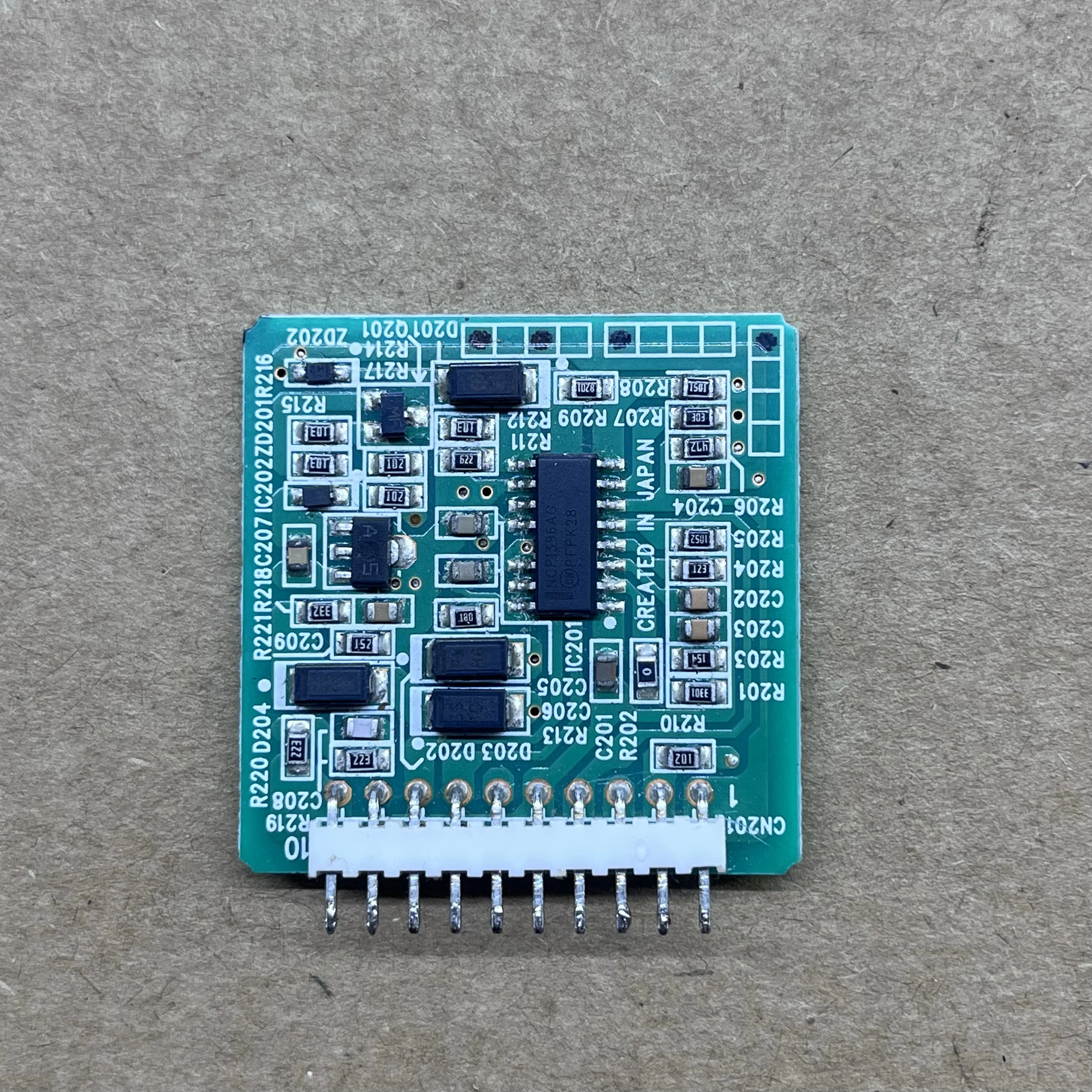 

Juki 1900b Панель управления питанием Маленькая плата SDC Плата управления 85 В Сигнальная плата 1790 Плата питания