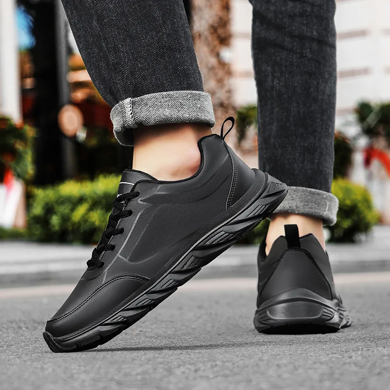 Nouveaux hommes baskets mode cuir hommes chaussures décontractées en plein air Jogging formation homme chaussures de haute qualité confortable chaussures pour hommes