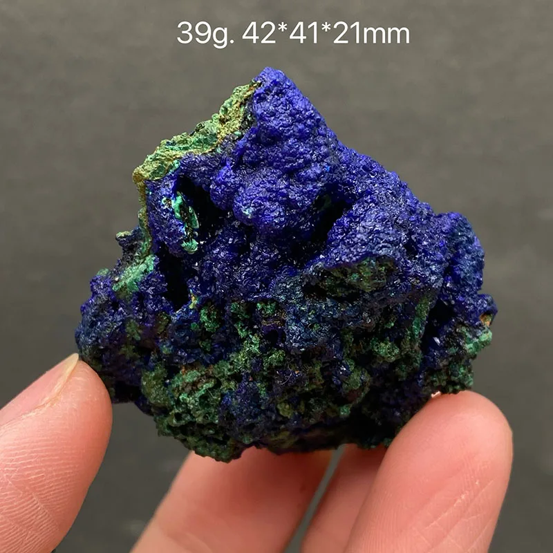 100% natural small pendant azurite  raw stone specimen mineral ， healing crystal ， collection