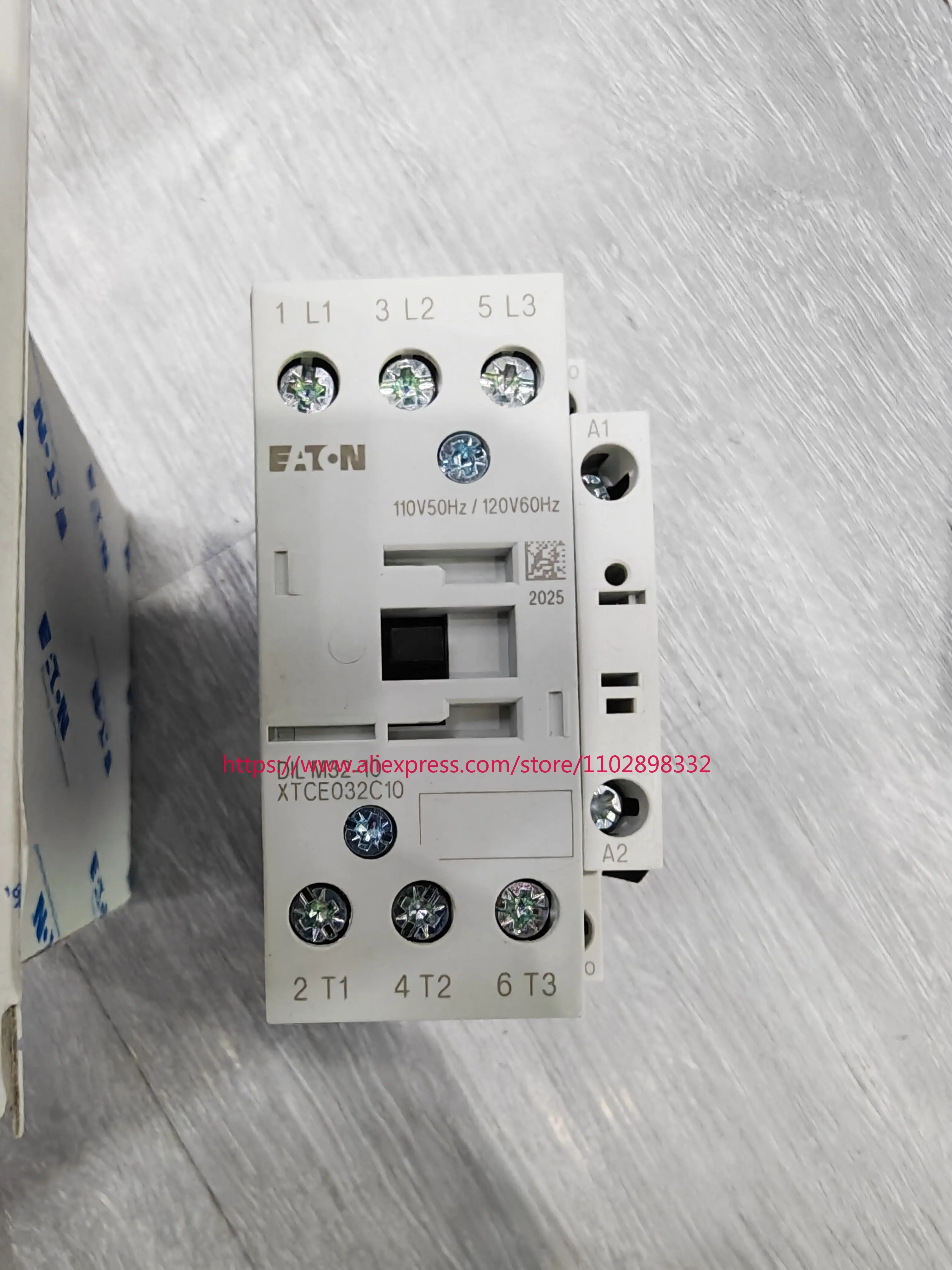 

DILM32-10(110V50hz，120v60hz) new and original