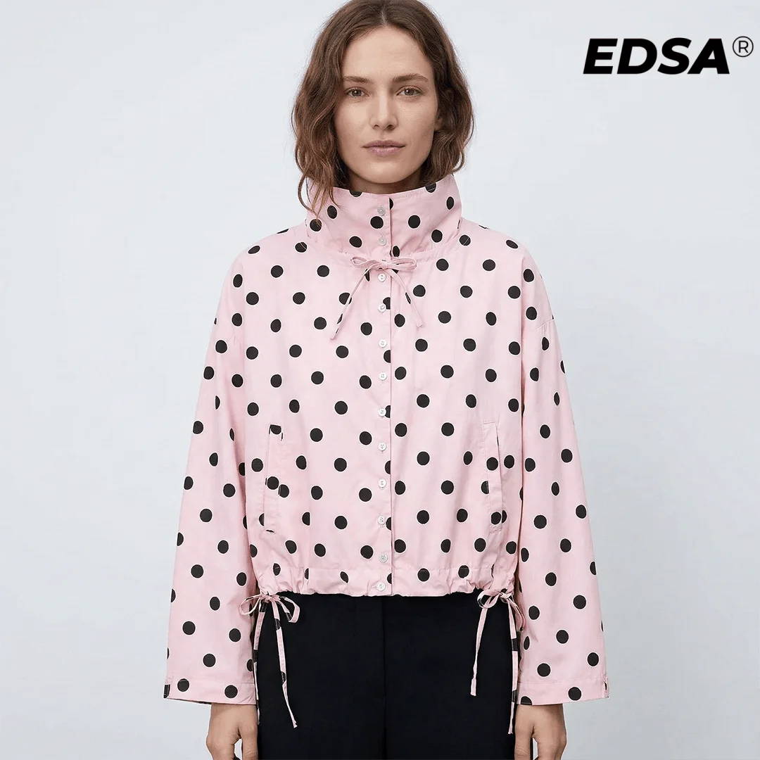 

Женская розовая куртка EDSA в горошек с воротником-стойкой, длинными рукавами и утягивающим шнурком по низу, легкая, свободного кроя, верхняя одежда