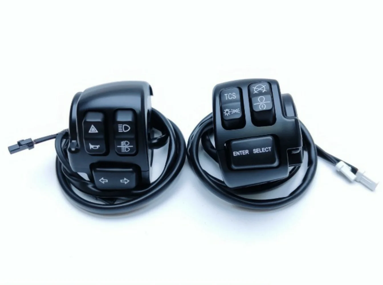 

For Qjmotor SRV600 QJ600-12B Qjmotor SRV600 Left and Right Combination Switch SRV600 Headlights Horn Turn Signal Ignition Switch