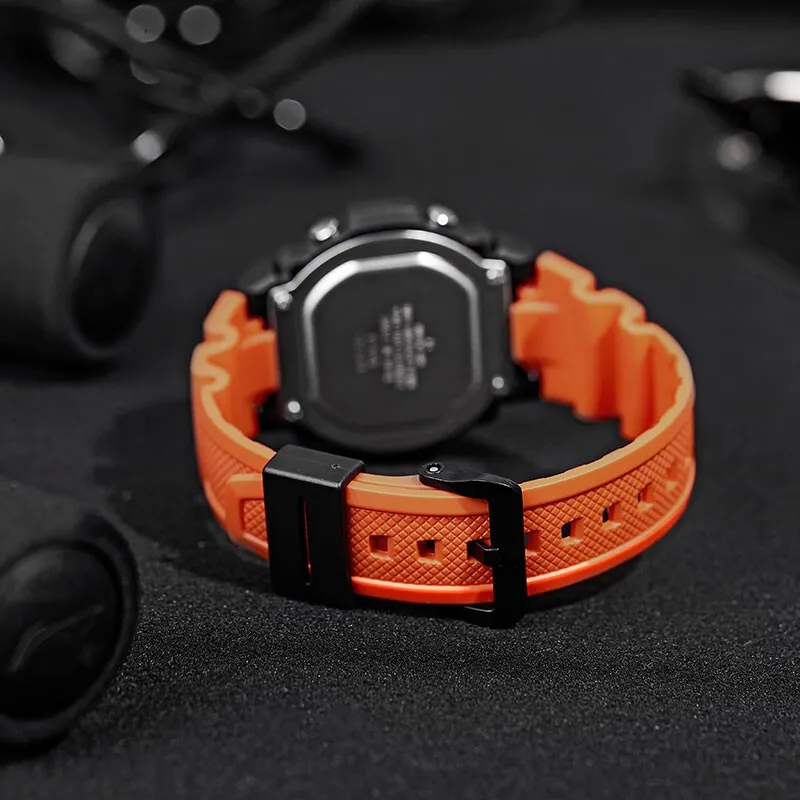 ساعة كاسيو للرجال بشاشة عرض رقمية بحزام راتينج كوارتز ساعة رياضية عصرية مقاومة للماء حتى 50 متر للرجال