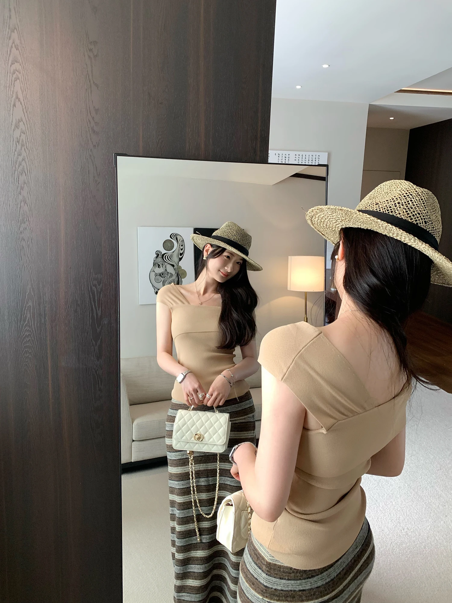 

Женская футболка Kumikumi Kaki Color Slimming Cross на одно плечо, летняя, сексуальная, универсальная, повседневная, стандартного кроя, с коротким рукавом