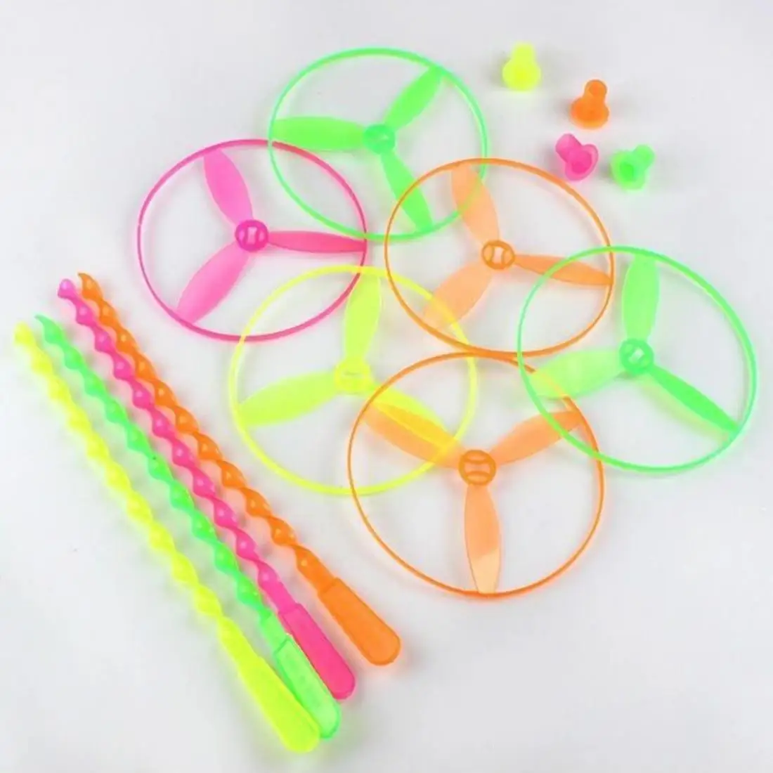 Este é um disco de fada empurrado à mão grande disco voador de volante, brinquedo infantil disco voador de plástico brinquedo esportivo de gramado ao ar livre