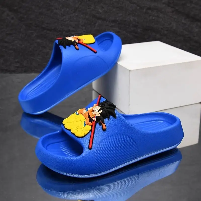 Sandalias antideslizantes de suela suave con patrón de moda y personalidad de verano para niños de dibujos animados de Dragon Ball Goku chanclas ligeras de EVA