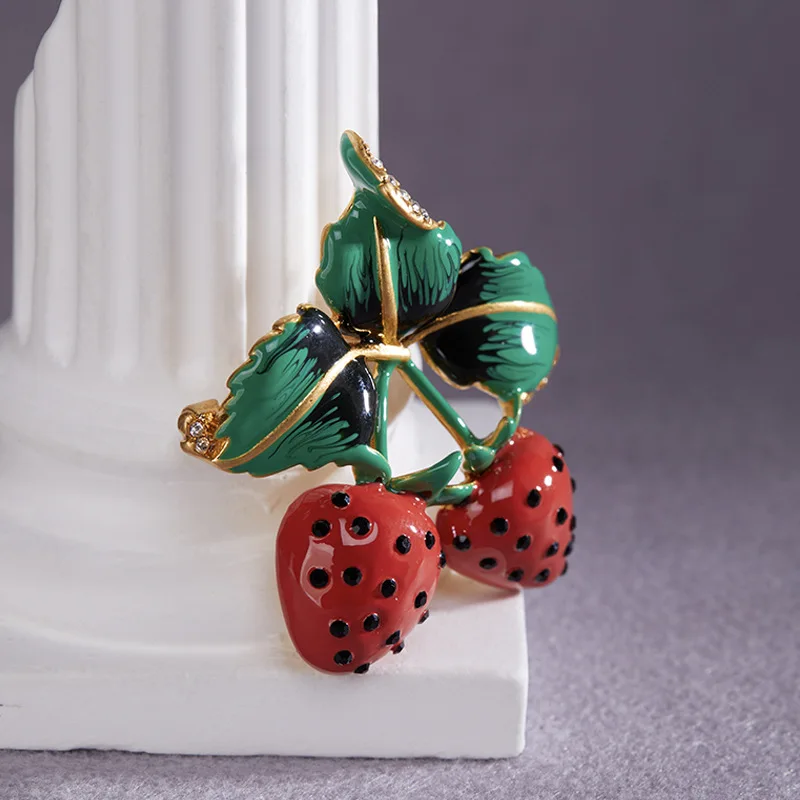 Enamel Double Strawberry Brooch Green Leaf Fruit Delicate Cute Brooch for Everyday Wear
