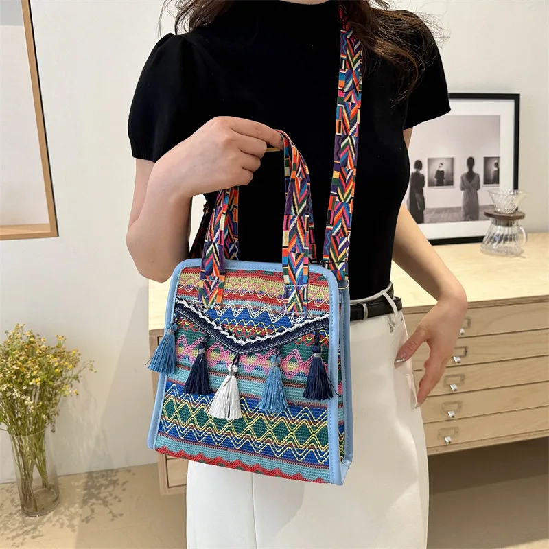 Urban Minimalist Bohemian Style Single Shoulder Bag Travel Women's Crossbody Bag Ethnic Minority Trendy Medium Tote Bag