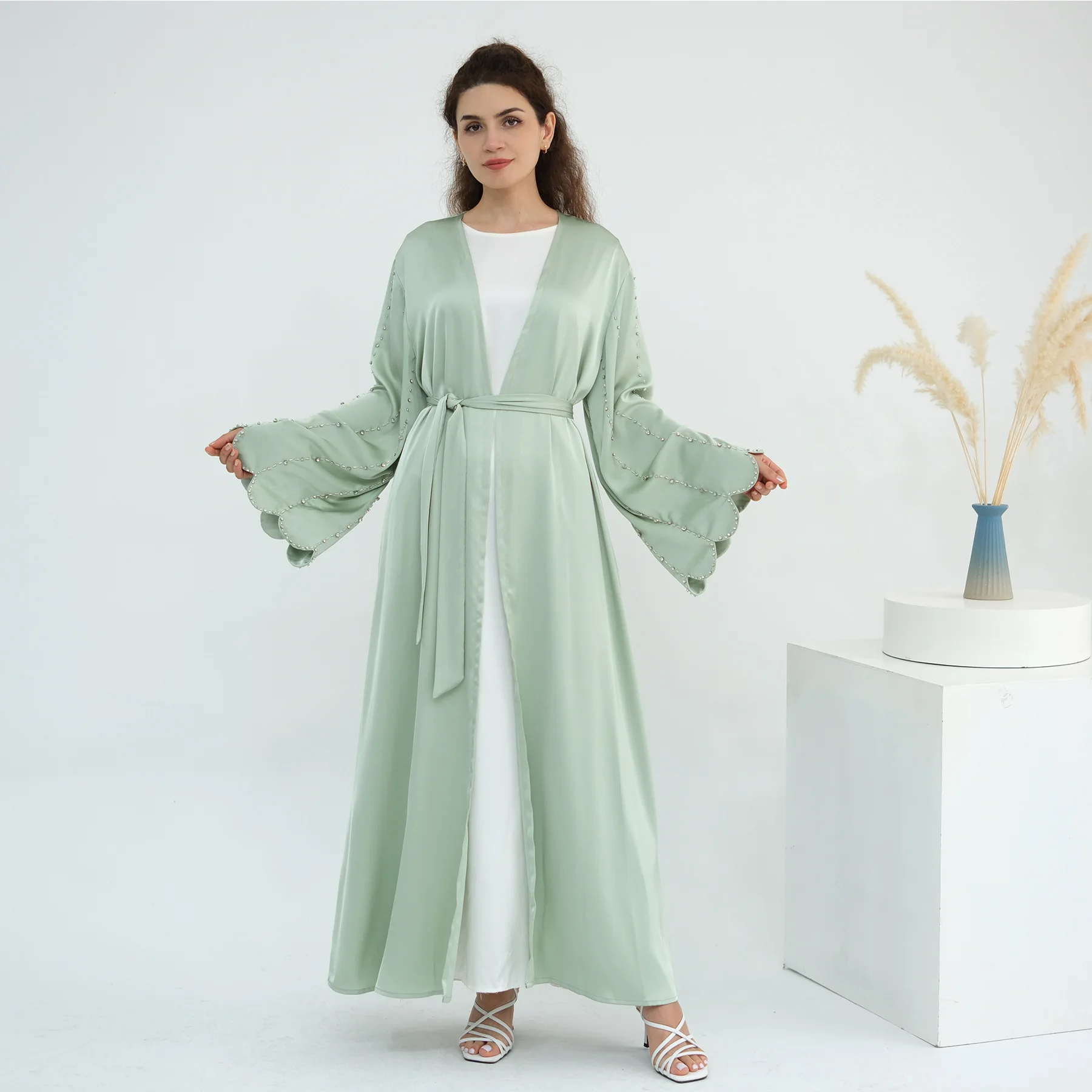 

Luxury Diamond Abaya Dubai Women Muslim Dress Cardigan Kimono Jalabiya Ramadan Eid Arabic Robe Islam Clothing Turkey Kaftan Gown