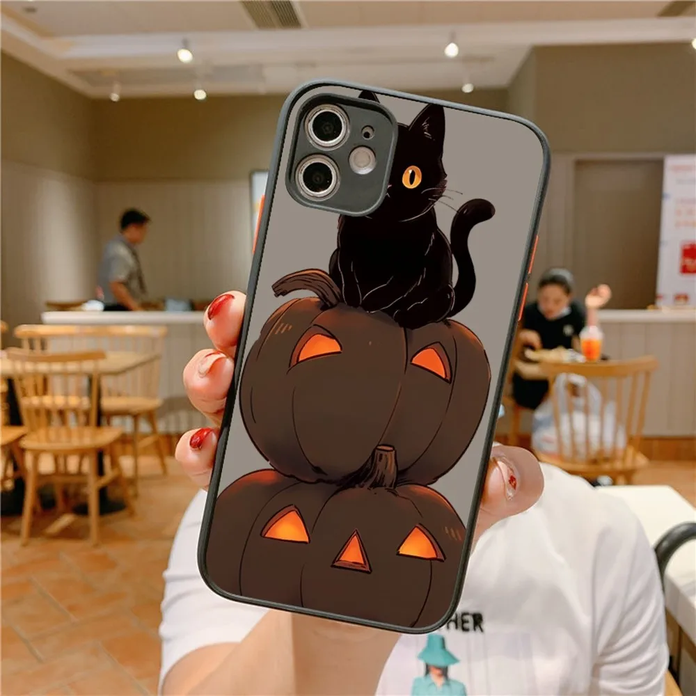 Lovely Black Cat Phone Case For IPhone 14 11 12 13 Mini Pro Max 8 7 Plus X XR XS MAX Translucent Matte Cover