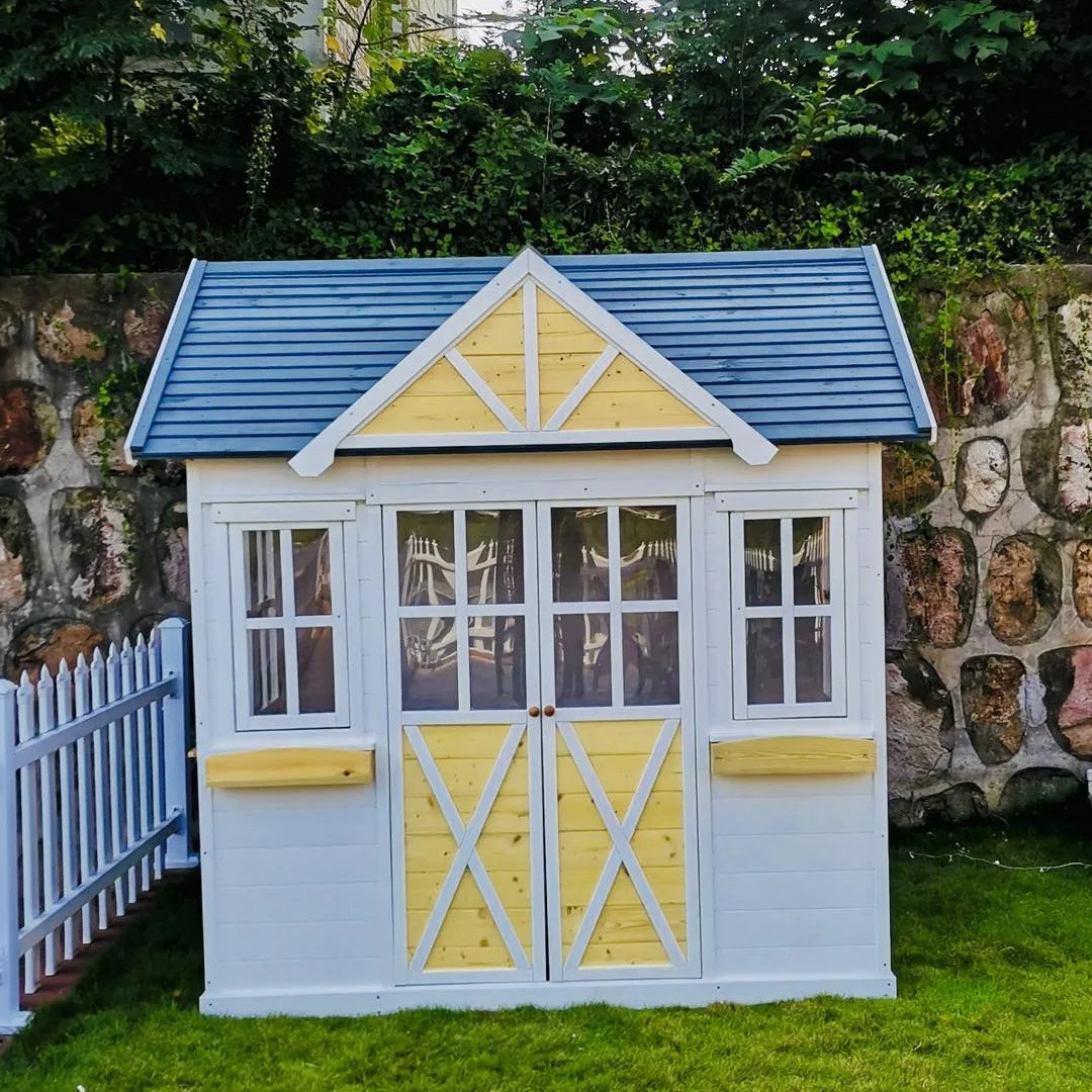 Outdoor chalet assembly tree house garden gazebo bed and breakfast wooden house kindergarten toys children's play room