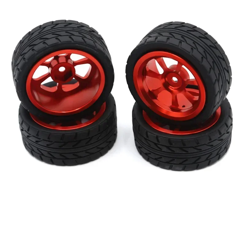 Voor Wltoys 144001 144002 124016 124017 124019 124018   RC auto-onderdelen 65 mm metalen velg + rubberen band met hoge grip