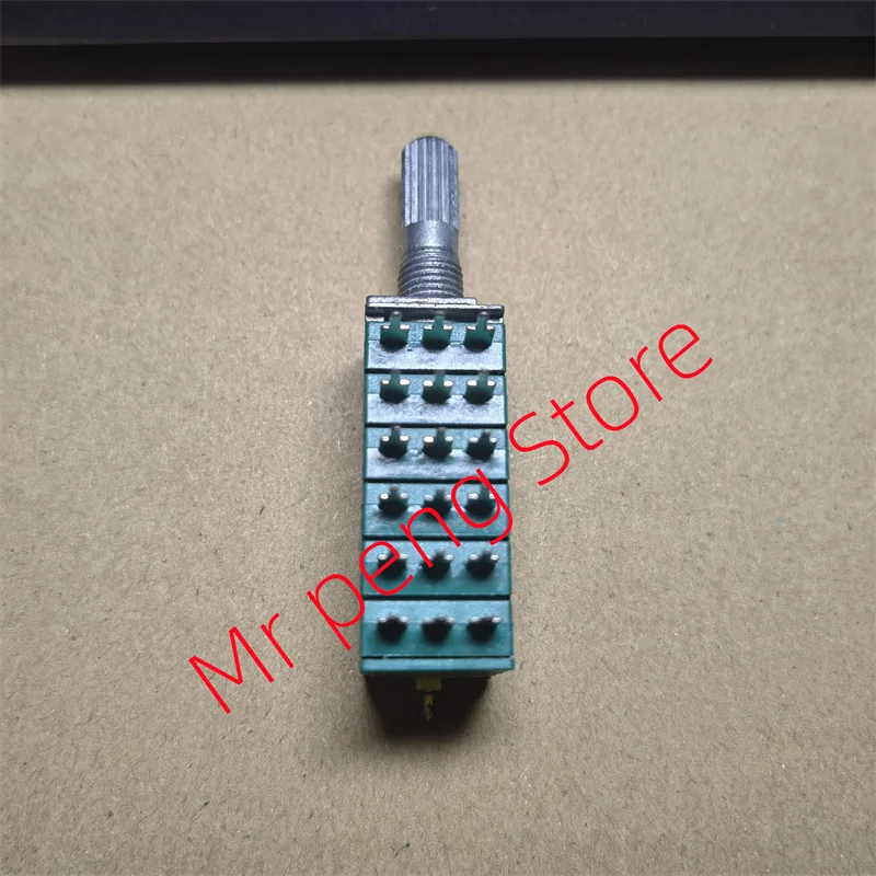 1pcs type 12 audio power amplifier computer speakers volume precision potentiometer six league B50K * 6 axis 20 mm long