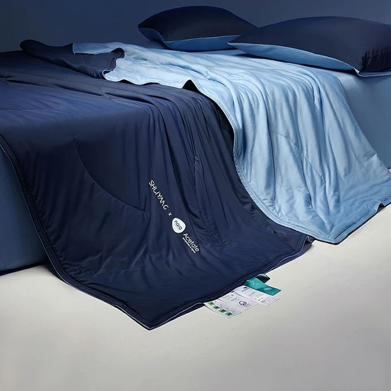 Cooling Summer Quilt, Dual-Temperature Control Air Conditioning Blanket, Antibacterial Ice Silk Comforter, Machine Washable