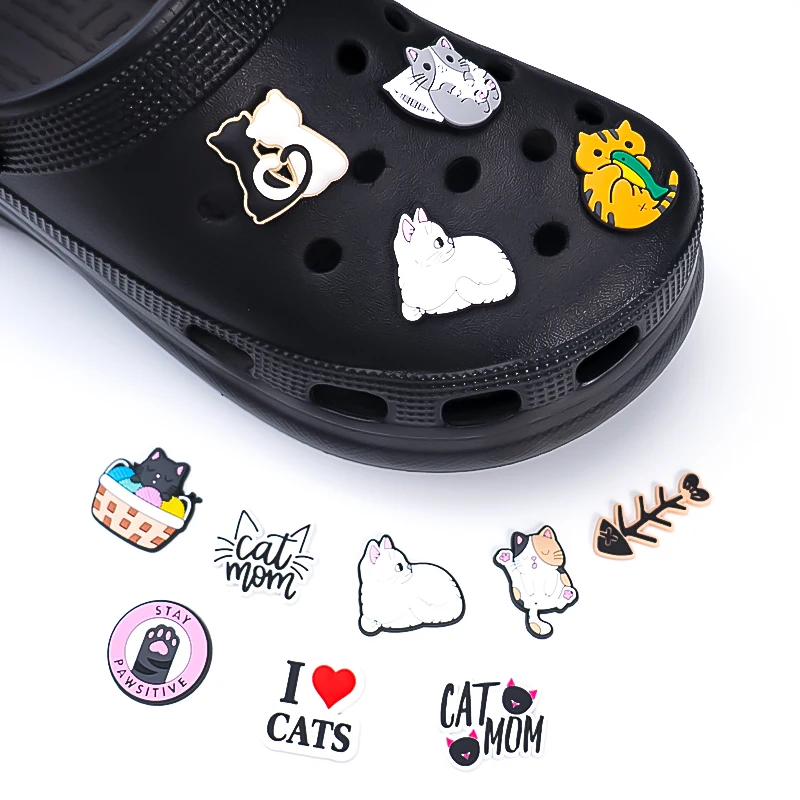 1PCS Cute Cats Shoe Charms Black Cat Shoe Accessories for Clogs Women\'s Snadal Decoration Men Kids Slippers Buckle Pins Pendants