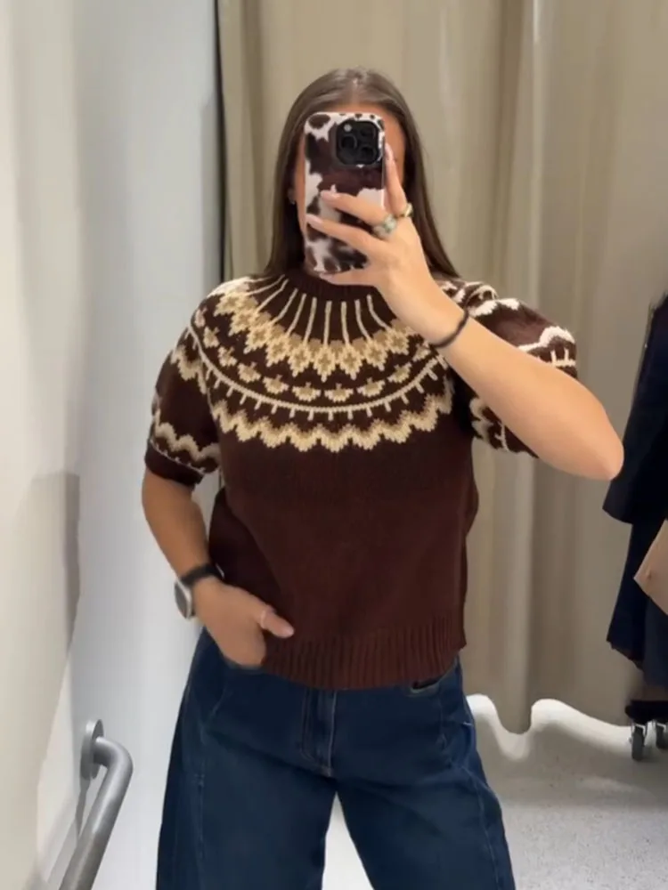 HH Woman Fashion Winter Round Neck Jacquard Short Sleeves Knitted Sweater Female Casual Slim Fit Street Style Sweater Pullover
