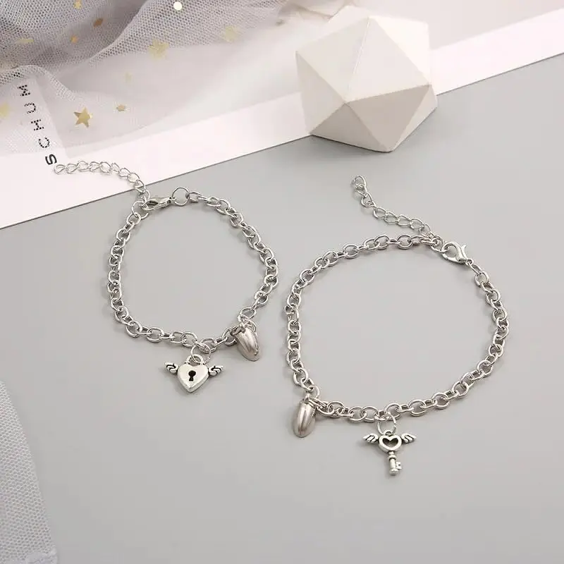 2pcs Matching Couple Bracelets Set Peach Heart Bracelet Pinky Promise Couples Bracelet for Boyfriend Girlfriend Gifts view 6