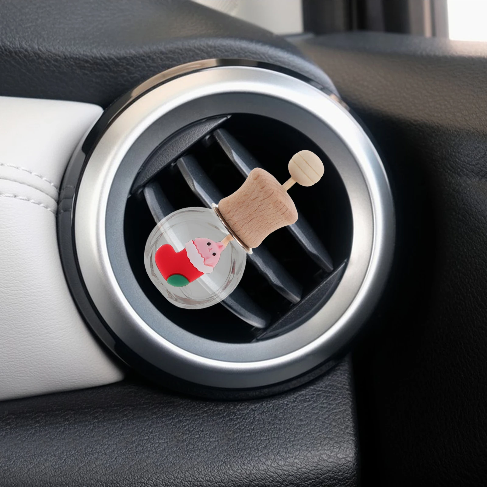 

4pcs Christmas Car Air Freshener Diffuser Bottles Vent Clip Glass Fragrance Aromatherapy Scented Wood Ornament Xmas Themed Car
