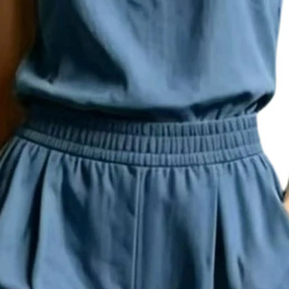 

Simple Solid Color Outfit Casual Sleeveless Tank Top And Elastic High Waist Shorts Matching Lounge Sets with Pockets