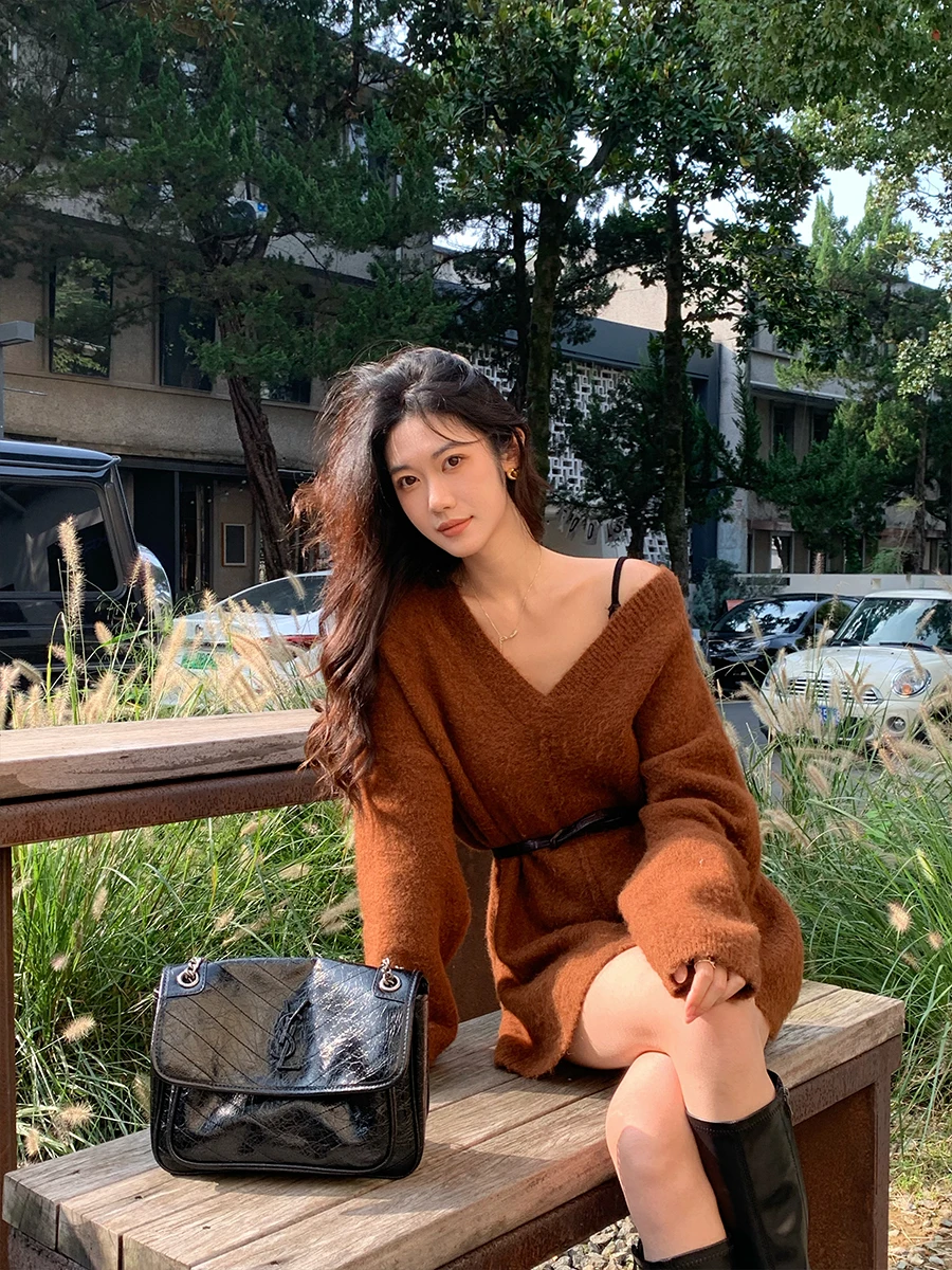 

Norain No Rain 8 Women's Early Autumn Lazy V-ne Long Sve Knitted Sweater oulder-baring Alpaca Wool Casual Loose Fit