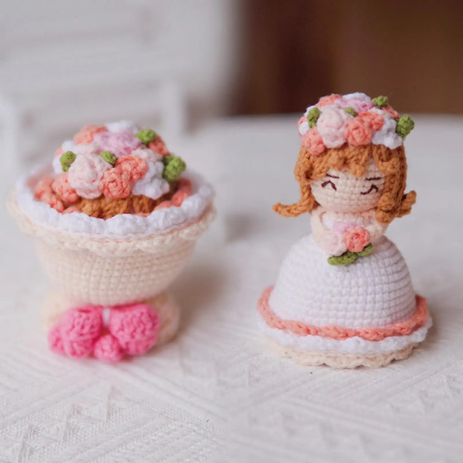 Lovely Soft Knit Toy Table Centerpieces Crochet Stuffed Bride Doll Knitted Crochet Bouquet for Women Girlfriend Birthday Gifts