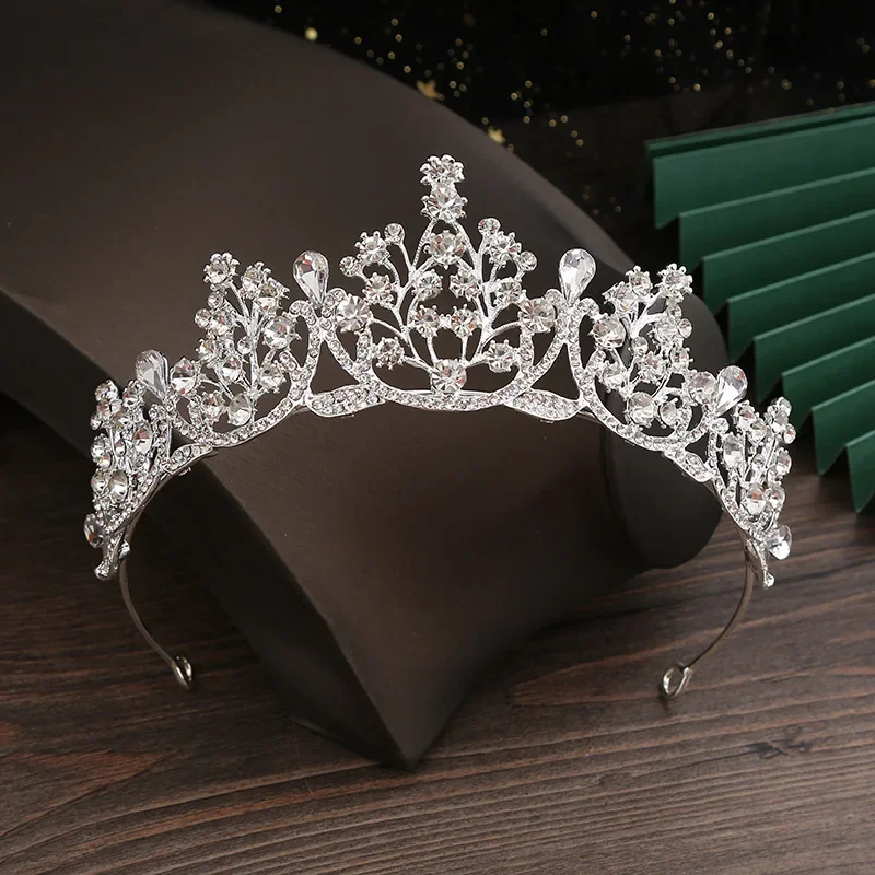 Romantic Princess Crown for Girls Handmade Rhinestone Tiara Pearl Headband For Birthday Wedding Party Accessories Jewelry Gifts image 4