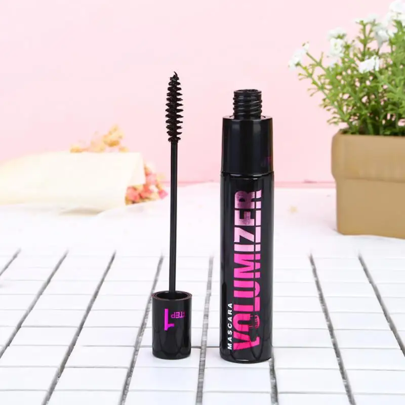 Mascara UNIS issant et volumisant, look naturel, ouverture des yeux, préféré du culte, amélioration, préféré des célébrités, effet touristique