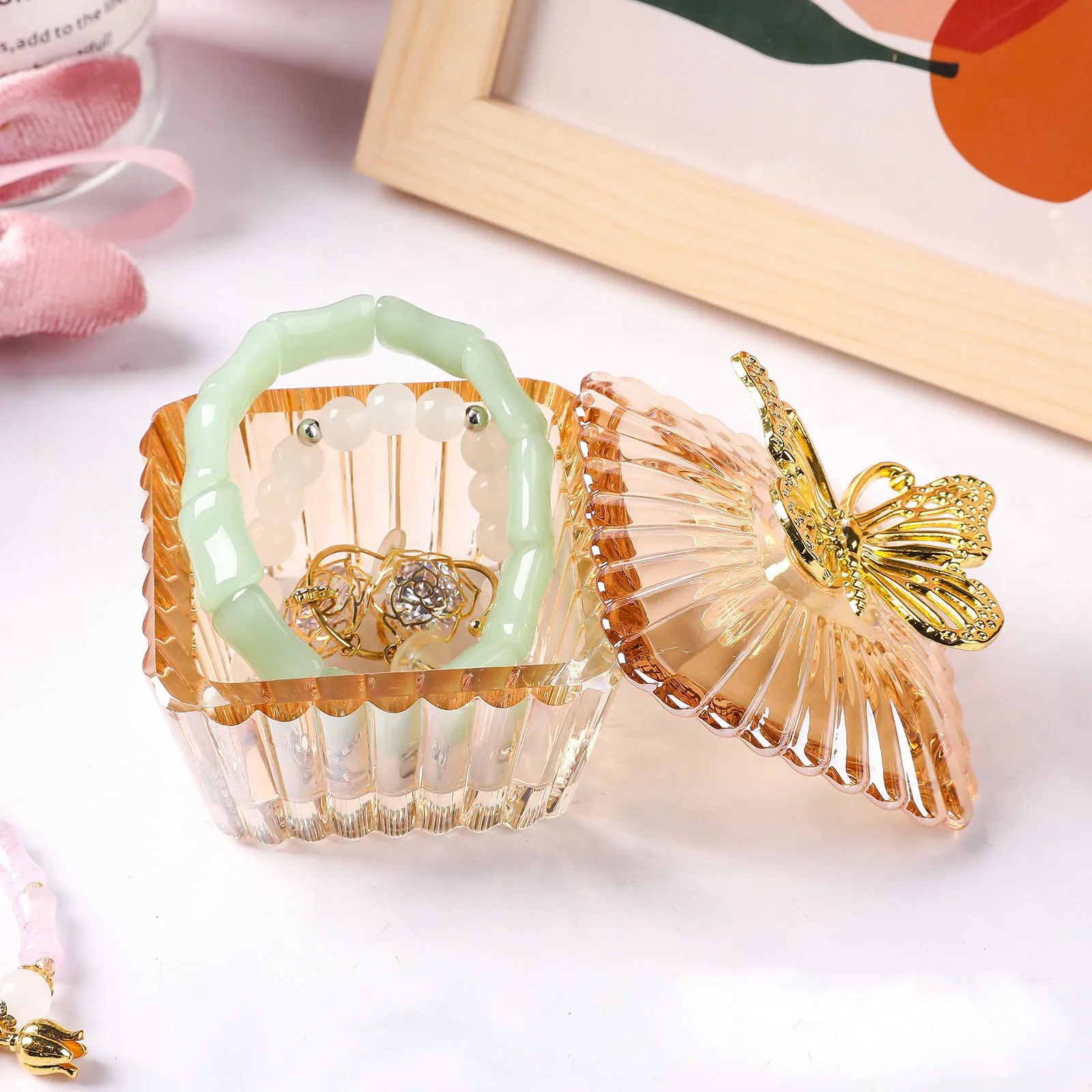 Gold Plated Clear Crystal Wedding Favor Boxes Transparent Jewelry Box Candy Box with round Bottom for Decorative Storage