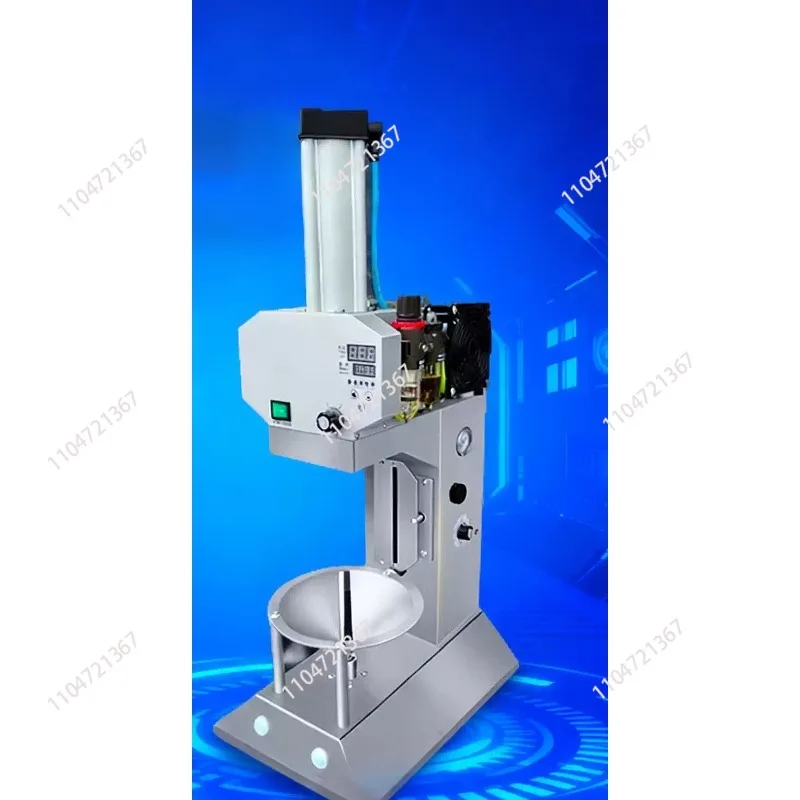 High-efficiency green coconut peeler