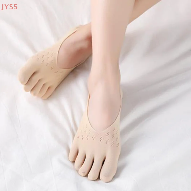 1 Pair Women's Fashionable Thin Boat Socks Ladies Invisible Silicone Non-slip Five-finger Socks Orthopedic Compression Socks