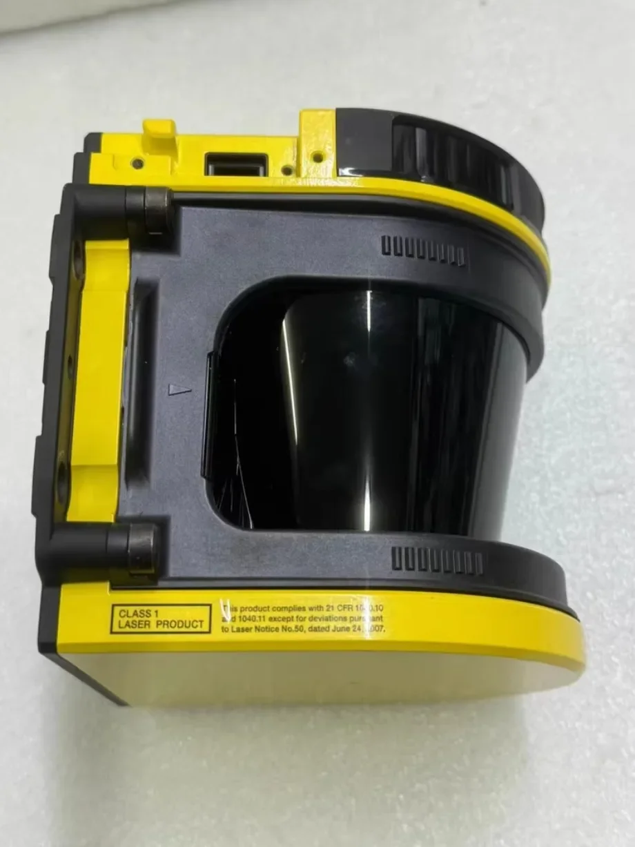 1PC 1PC New KEYENCE SZ-VH1 SZVH1 Safety Laser Scanner Expedited Ship In Stock #familitrade